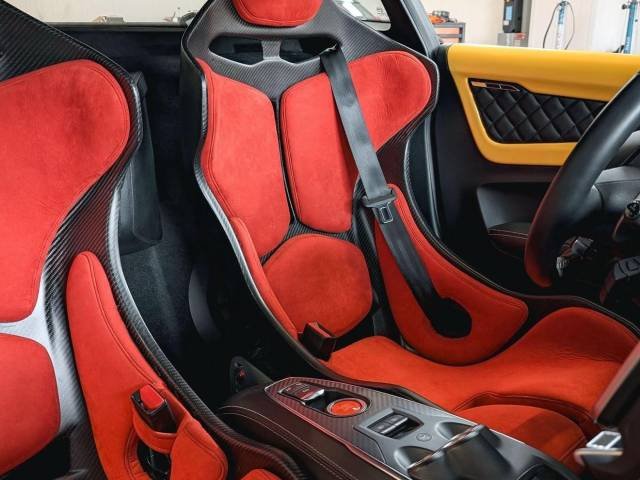 perf-seats (26)