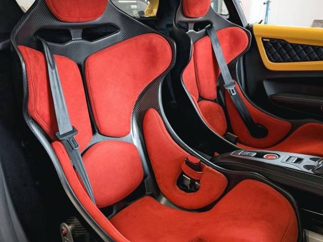 perf-seats (27)